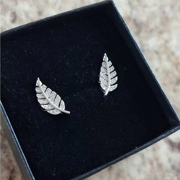 925 Sterling Silver Feather Earrings - Picture 3 of 9